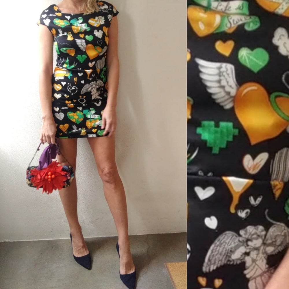 Moschino luxury classic graffiti heart silk print dress 2/4
